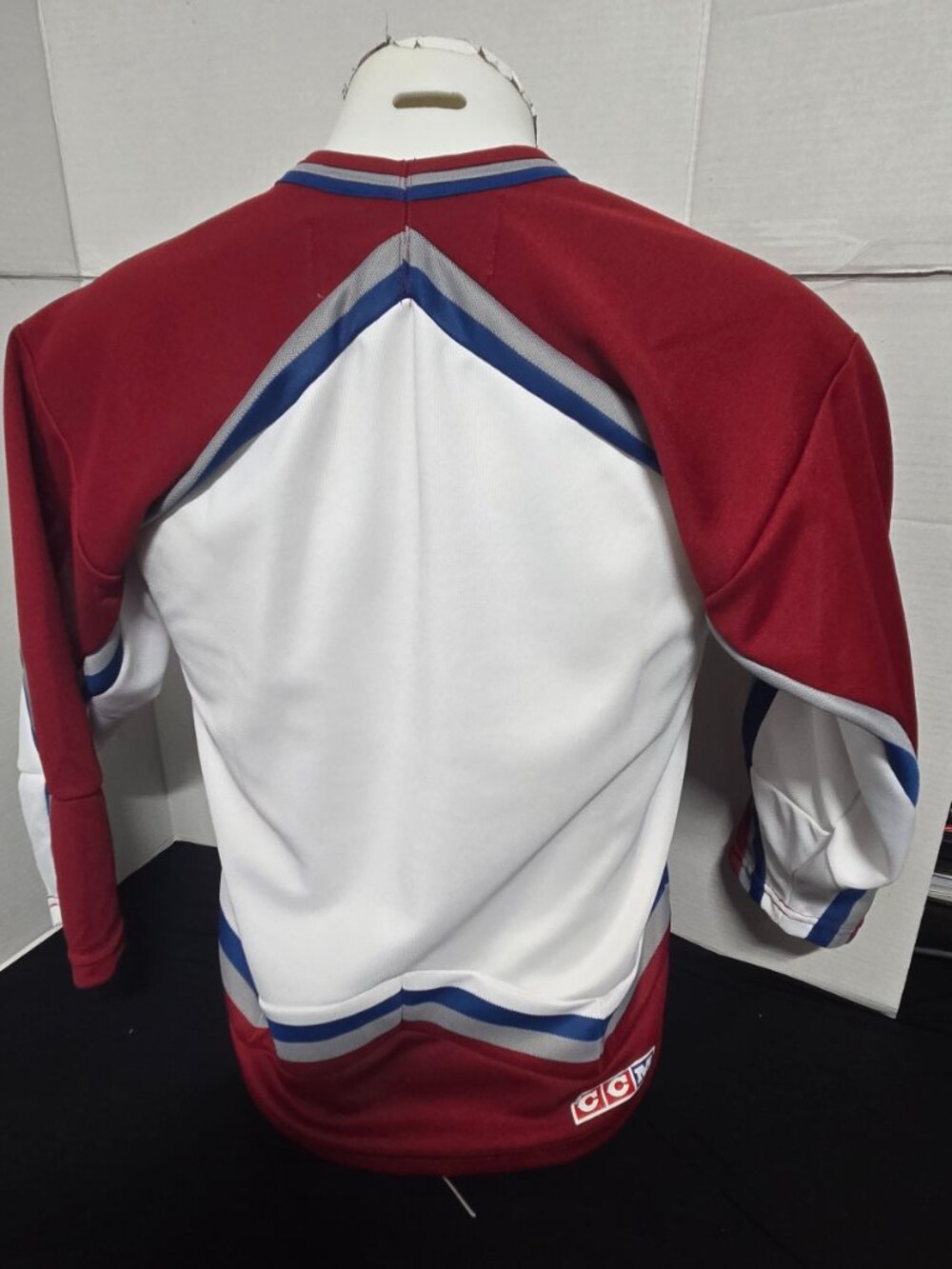 π Vintage CCM Colorado Avalanche NHL Jersey Youth L/XL Made in Canada π - Picture 2 of 8